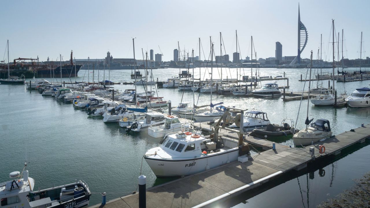 Gosport Marina’s Endeavour Quay Superyacht Marina Dockwalk